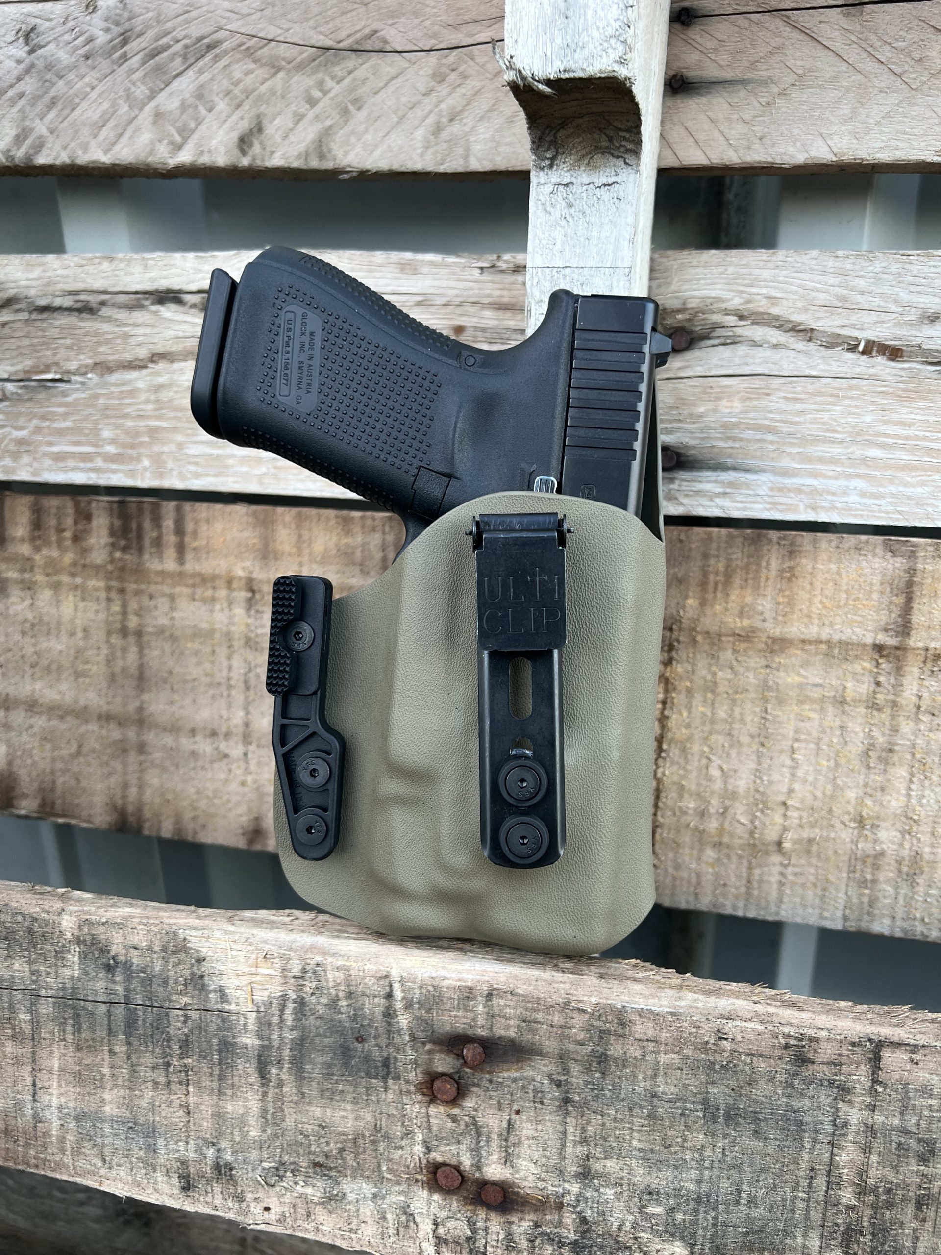 Glock 19 with TLR-7 IWB Kydex Holster - Made In U.S.A.